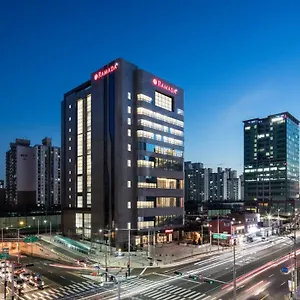 华美达首尔辛多林酒店 酒店 首爾
